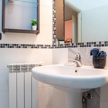 The Best Rent - Lovely One-bedroom In Isola District * Milano