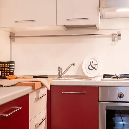 The Best Rent - Lovely One-bedroom In Isola District Apartamento